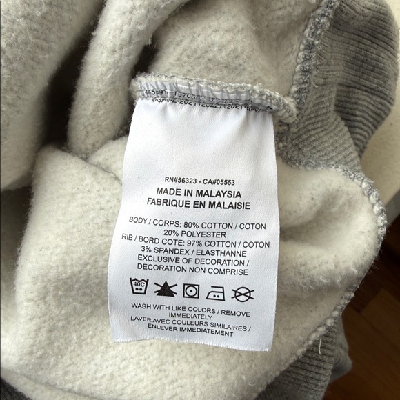 Nike Heather Gray cropped Crewneck Sweatshirt - Picture 4 of 9